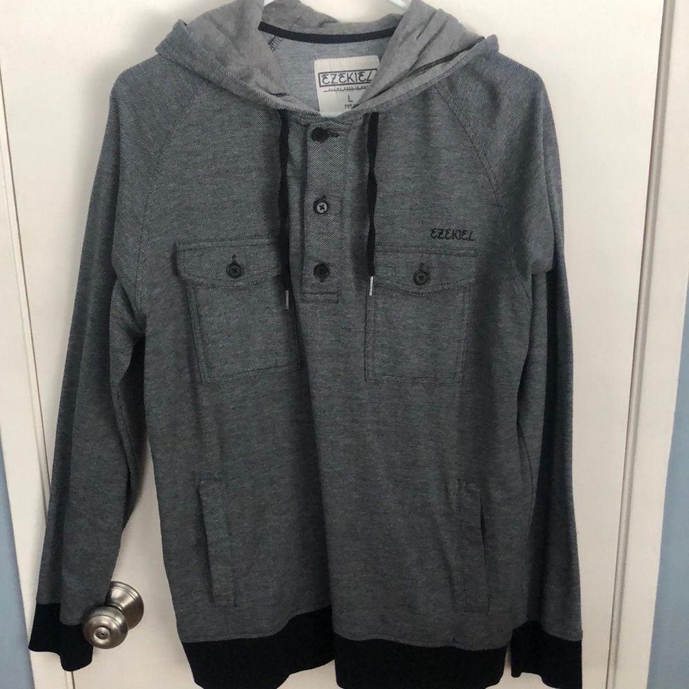 EUC Ezekiel Men’s Hooded Pullover - Sz Large